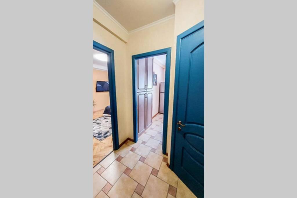 Apartamento Cozy Flat Kiev Exterior foto